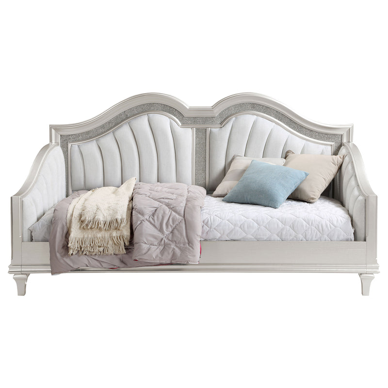 Evangeline Daybed