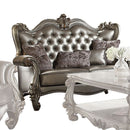 Loveseat w/4 Pillows