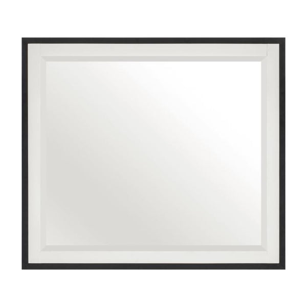 Oslo Mirror