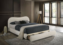 Grimsby E.King Bed
