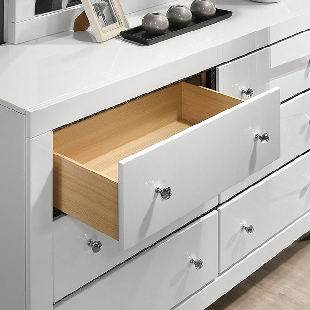 Magdeburg Dresser